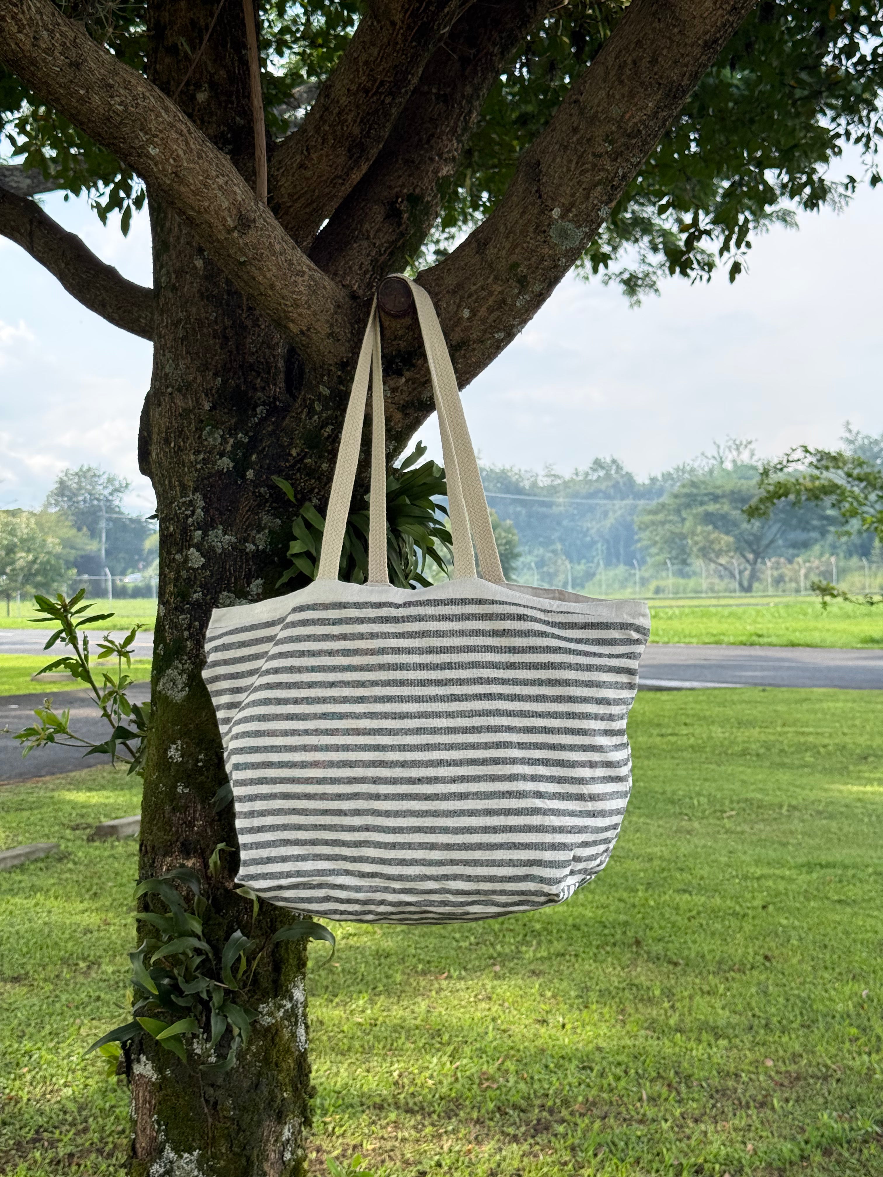 Tote Bag Playero Inicios - Negro | Raiz Looma